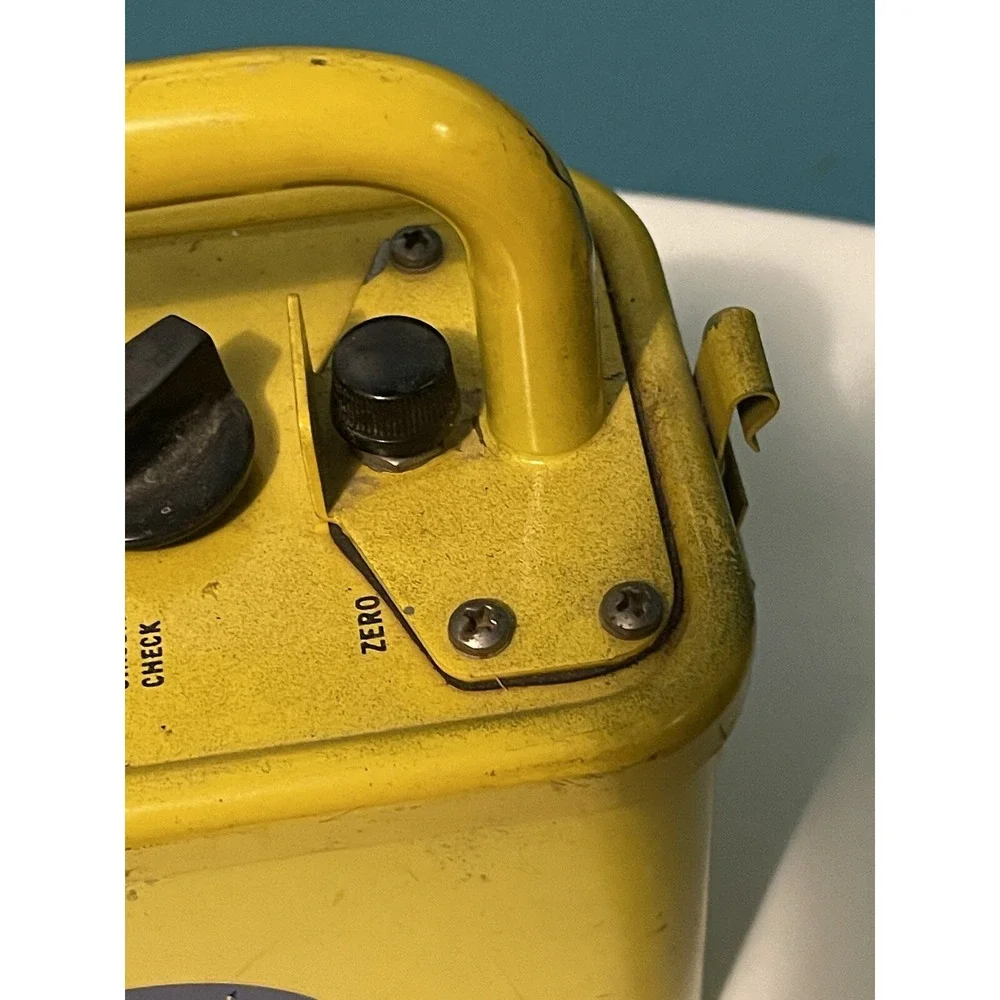 Radiation Detection Survey Meter - Jordan Electronics - CDV-710 Model 2 (24)